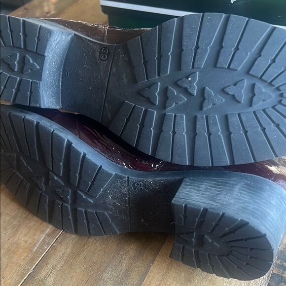 Bos. & Co. Red Shoes - Picture 5 of 9